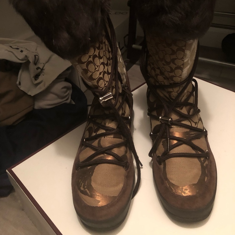 Coach winter boots